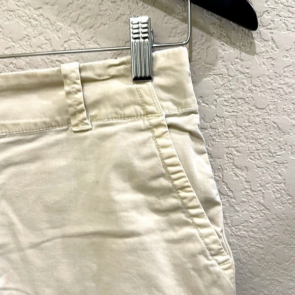 ▶️Vineyard Vines◀️ Shorts In Size 2. - Picture 4 of 15